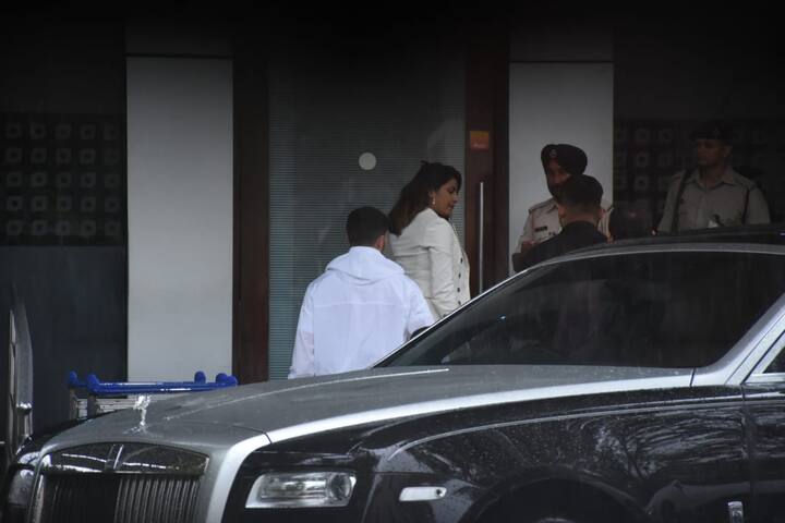 इस बीच कुछ दिनों पहले जब प्रियंका निक के साथ उनके कजन की शादी में पहुंची तो डेटिंग की खबरों को और भी बल मिला. (तस्वीर: मानव मंगलानी)