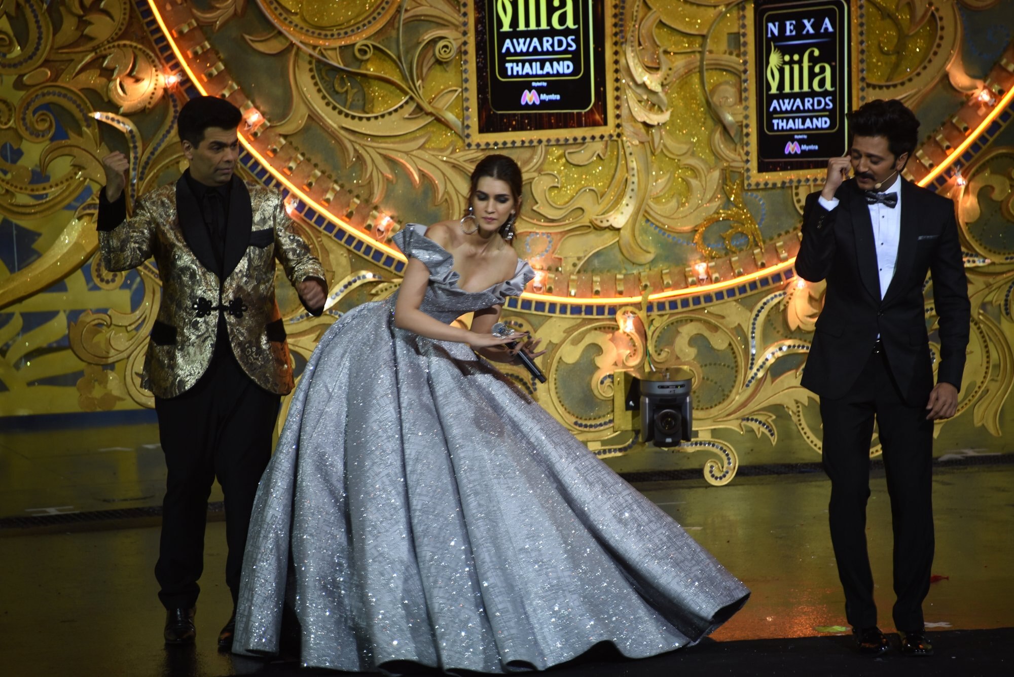 IIFA Awards: श्रीदेवी को मिला बेस्ट एक्ट्रेस का अवॉर्ड, यहां है  Winners की पूरी List