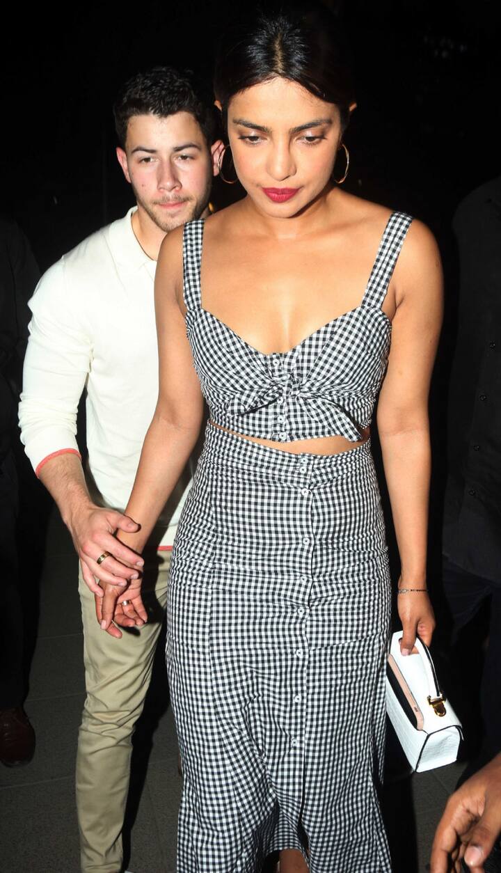 कल निक और पूरे परिवार के साथ गोवा छुट्टियां मनाने के लिए रवाना हो गईं.