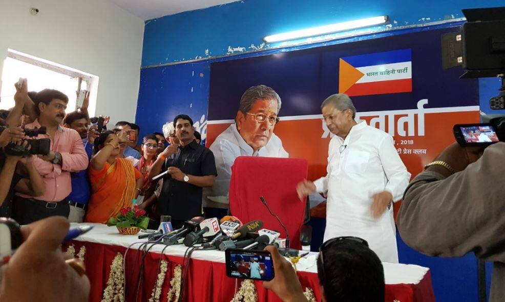 राजस्थान: अमित शाह को पत्र लिख तिवाड़ी ने छोड़ी पार्टी, अपनी पार्टी बनाकर वसुंधरा को देंगे चुनौती Rajasthan: Ghanshyam Tiwari quits the BJP to challenge one woman upwomanship of Vasundhra Raje in Rajasthan राजस्थान: अमित शाह को पत्र लिख तिवाड़ी ने छोड़ी पार्टी, अपनी पार्टी बनाकर वसुंधरा को देंगे चुनौती