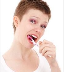 दांतों की यूं करें देखभाल, नहीं तो दिल की सेहत को हो सकता है नुकसान