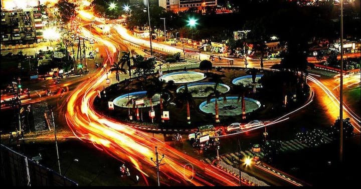 स्वच्छ सर्वेक्षण 2018 में शामिल एक लाख से ज्यादा आबादी वाले सभी 485 शहरी स्थानीय निकायों में मध्यप्रदेश के इंदौर ने कुल 4,000 में से ज्यादा 3707.01 अंक हासिल कर पहला स्थान प्राप्त किया. ऐसा कर वो लगातार दूसरे साल भी पहले स्थान पर बरकरार रहा.  (तस्वीर: गूगल फ्री इमेज)