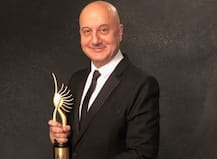 अनुपम खेर ने बिना गॉड फादर संघर्ष करने वालों को समर्पित किया पुरस्कार