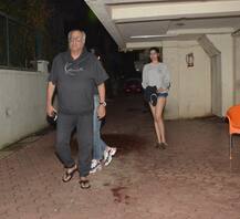 अर्जुन कपूर ने पहली बार तीनों बहनों के साथ मनाया बर्थडे, बोनी और खुशी संग रात में सरप्राइज देने पहुंचीं जाह्नवी