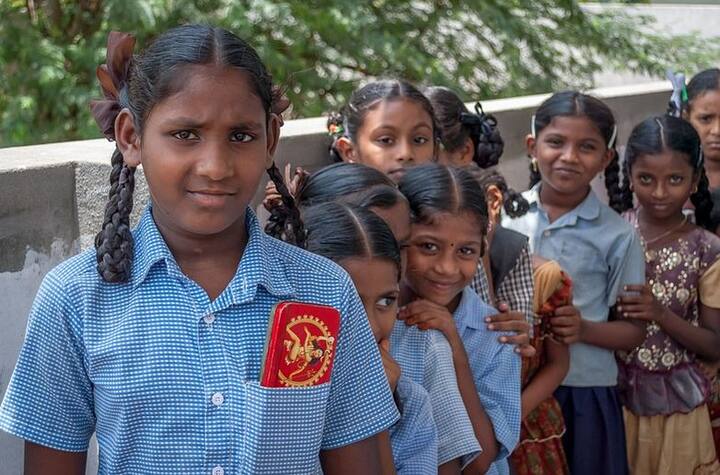 अनाथलय में रहने वाले बच्चे अनाथालय में जो जन्म तिथि निर्धारित की गई होगी उसी हिसाब से अपनी जन्मतिथि भर सकेंगे. फोटोः गूगल फ्री इमेज 
