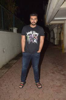 अर्जुन कपूर ने की धमाकेदार बर्थडे पार्टी, गर्लफ्रेंड संग पहुंचे वरुण धवन