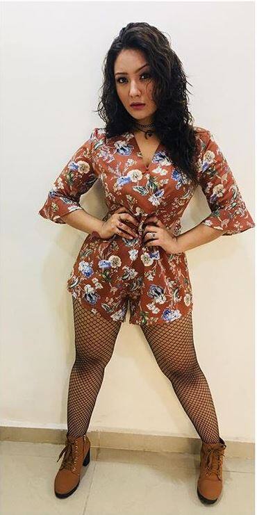 जी हां, आशिका के इंस्टाग्राम पर तकरीबन 14 लाख फॉलोअर्स हैं. फोटोः इंस्टाग्राम