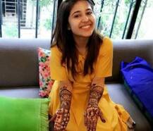 आप भी देखें \'हरामखोर\' फेम श्वेता त्रिपाठी के मेहंदी रस्म की तस्वीरें