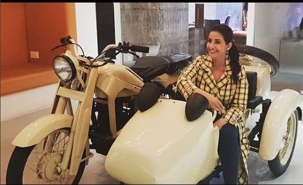 Sanjay Dutt and Manisha Koirala to reunite onscreen after 10 years in Hindi remake of Prasthanam 'प्रस्थानम' में संजय दत्त संग दिखेंगी मनीषा कोईराला, कहा- उत्साहित हूं