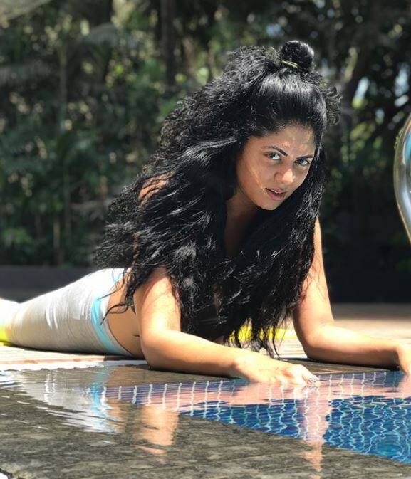 कविता अक्सर अपनी तस्वीरों को लेकर सोशल मीडिया पर ट्रॉल भी होती रहती हैं. साथ ही उन्होंने ट्रॉलर्स को करारा जवाब भी देने के लिए जानी जाती हैं (तस्वीर-इंस्टाग्राम)