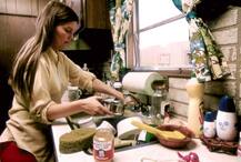 महिलाओं के बेहतर रोजगार की राह में परिवारिक जिम्मेदारियां बड़ी बाधा: रिपोर्ट