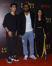 नेटफ्लिक्स की इंडियन सीरीज \'सैक्रेड गेम्स\' की स्क्रीनिंग पर ये सितारे आएं नजर, देखें तस्वीरें