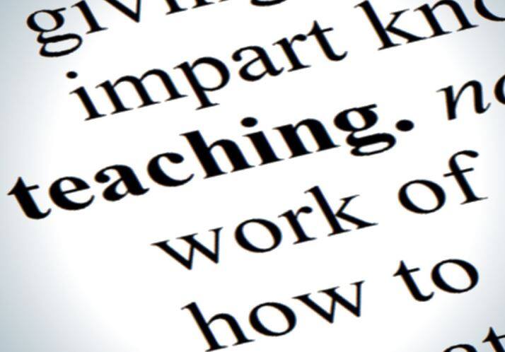 साल 2011 के आकड़ों के मुताबिक, संवैधानिक भाषा से अलग इंग्लिश को महाराष्ट्र के लोगों ने पहली पसंद बताया है. (तस्वीर: गूगल फ्री इमेज)