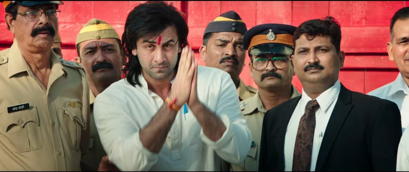 Sanju Movie Review: संजय दत्त की 'बैड ब्वॉय' इमेज सुधारने की कोशिश में चमक गए रणबीर कपूर