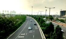 नोएडा को \'नो ट्रिपिंग जोन\' बनाने की तैयारी जोरों पर, फिर एक मिनट भी नहीं कटेगी लाईट