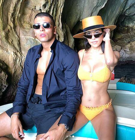 कर्टनी अपने ब्वॉयफ्रेंड यूनस बेंडजिमा के साथ इटली में छुट्टियां मना रही हैं. फोटोः इंस्टाग्राम