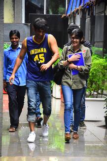 संजना संघी के साथ स्पॉट  हुए सुशांत सिंह राजपूत, ऑफ स्क्रीन भी है गजब की केमिस्ट्री