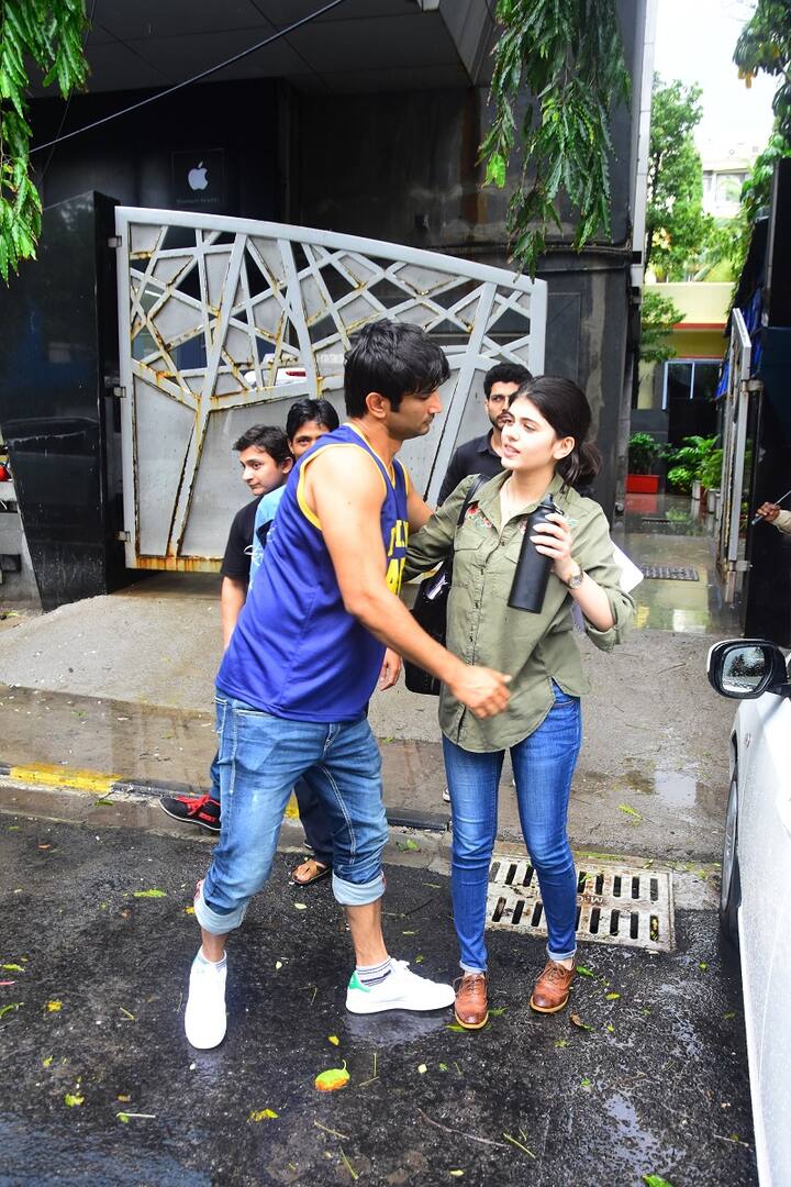 एक्ट्रेस संजना संघी पहली बार किसी बॉलिवुड फिल्म में लीड रोल करती नज़र आएंगी. इससे पहले संजना 'रॉकस्टार', 'हिंन्दी मीडियम', 'फुकरे' जैसी फिल्मों में छोटे रोल्स करती नज़र आ चुकी हैं. (तस्वीर: मानव मंगलानी)