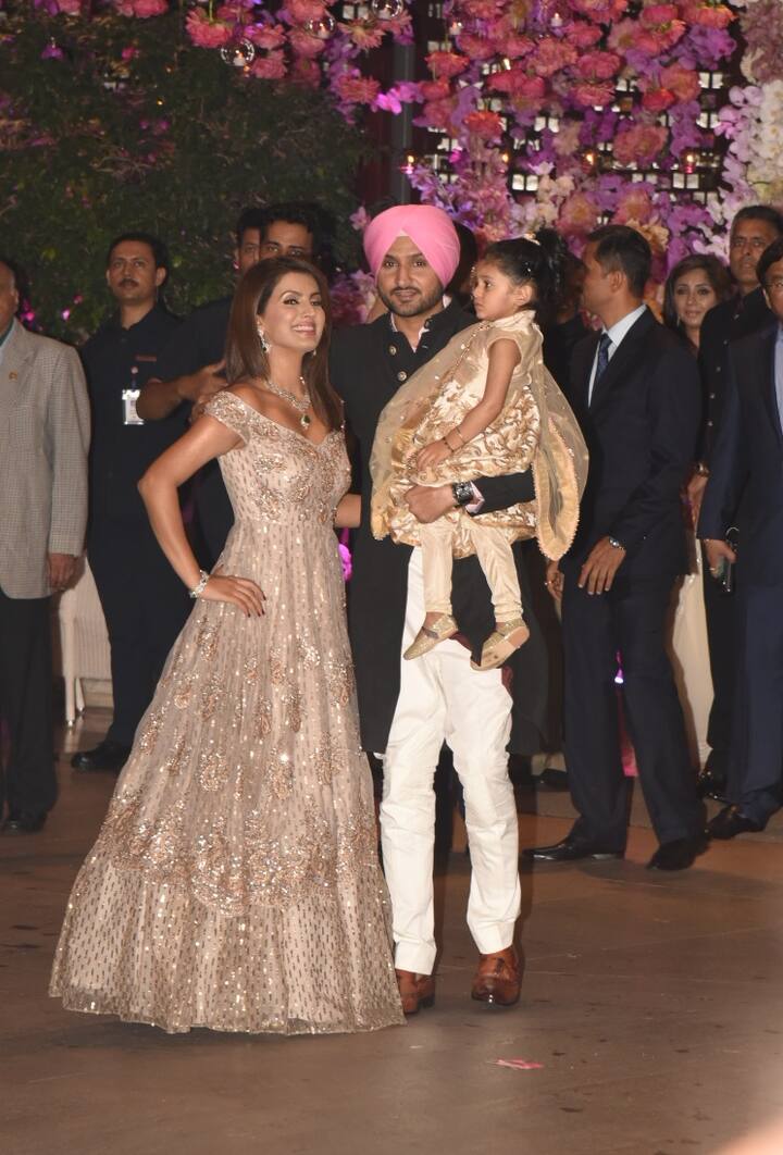 गीता इससे पहले आईपीएल पार्टी के दौरान भी अंबानी के घर नजर आ चुकी हैं. (तस्वीर: मानव मंगलानी) 