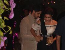 अंबानी की पार्टी में ड्रेस से परेशान हो गईं परिणीति चोपड़ा, सिद्धार्थ मल्होत्रा ने यूं की मदद