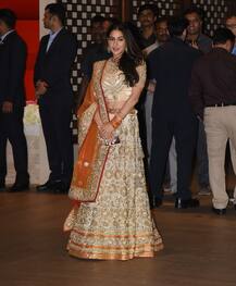 आकाश-श्लोका की सगाई में रहा स्टार डॉटर्स का जलवा, सामने आईं ऐसी खूबसूरत तस्वीरें