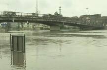 जम्मू-कश्मीर: खतरे के निशान से ऊपर बह रही है झेलम नदी, बाढ़ का अलर्ट जारी