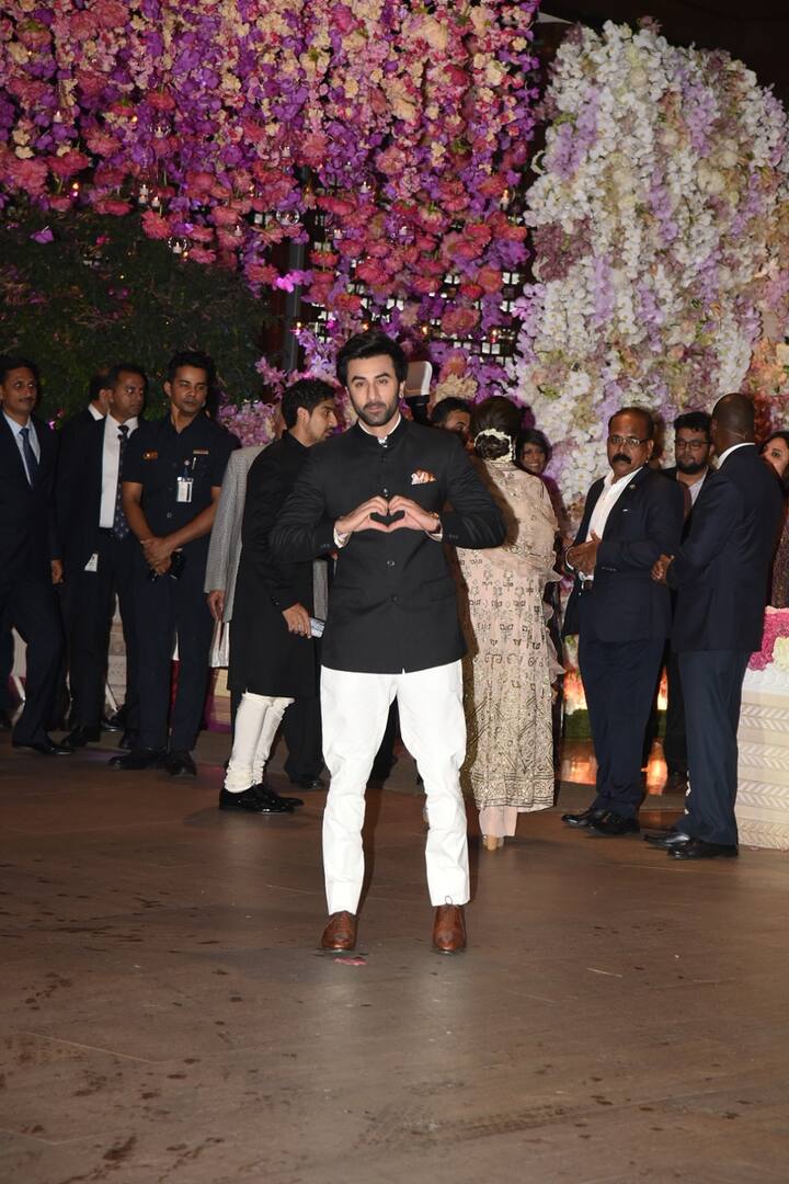 फिल्म 'संजू' की सफलता की खुशी रणबीर के चेहरे पर साफ झलक रही है. (तस्वीर: मानव मंगलानी)