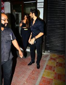 गर्लफ्रेंड के साथ डिनर करने पहुंचे कार्तिक आर्यन, सामने आईं ऐसी तस्वीरें