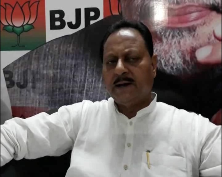BJP MP Chhedi Paswan questions Nitish Kumar Govt बीजेपी सांसद छेदी पासवान ने नीतीश सरकार पर उठाए सवाल, कहा- लॉ एंड ऑर्डर की स्थिति बिगड़ी