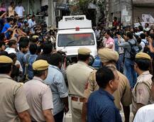 ABPEngage: दिल्ली के बुराड़ी में 11 मौत पर दर्शकों के सवालों के जवाब