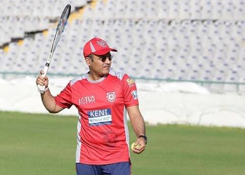 सोशल मीडिया के भी सुल्तान बने सहवाग, इस जंग में पछाड़ा इन खिलाड़ियों को सोशल मीडिया के भी सुल्तान बने सहवाग, इस जंग में पछाड़ा इन खिलाड़ियों को