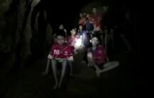 थाईलैंड: 13 दिन बाद गुफा में जिंदा मिले लापता अंडर-16 फुटबॉल टीम के खिलाड़ी और कोच