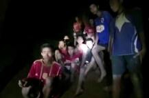 थाईलैंड: 13 दिन बाद गुफा में जिंदा मिले लापता अंडर-16 फुटबॉल टीम के खिलाड़ी और कोच