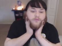 मर्दों की बियर्ड को भी मात दे रही है इस हसीना की दाढ़ी