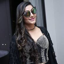 हमेशा सूट-सलवार में नजर आने वाली सपना चौधरी का यह मॉडर्न रूप देख आप रह जाएंगे दंग