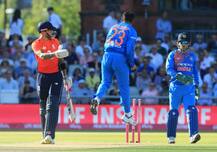 ऐसा कोई सगा नहीं जिसको कुलदीप ने ठगा नहीं !!!