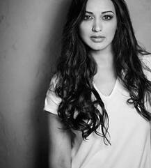 सोनाली बेंद्रे को हुआ मेटास्टेटिस हाई ग्रेड कैंसर, जानिए कितनी खतरनाक है ये बीमारी