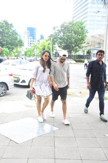 शाहिद कपूर के साथ लंच पर स्पॉट हुईं मीरा, शॉर्ट ड्रेस में फ्लॉन्ट किया बेबी बंप