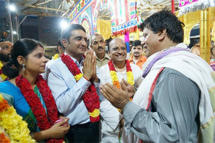 अनुष्ठान के अंतिम पांच जुलाई को स्वर्ण शिखर सहित बाबा विश्वनाथ के गर्भगृह का अभिमंत्रित और पूजित जल से कुंभाभिषेक किया जाएगा. इस अनुष्ठान को काशी विश्वनाथ कॉरिडोर से जोड़कर देखा जा रहा है. मंदिर के रख-रखाव के लिए भी इसका जीर्णोद्वार आवश्यक हो गया था, इसके लिए ही इस कुंभाभिषेक का आयोजन किया गया है.