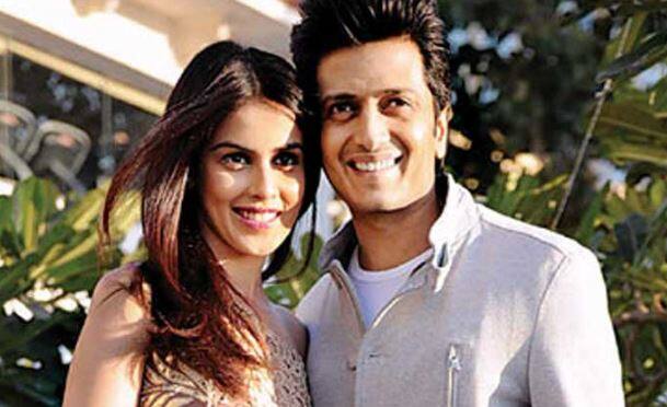 'जाने तू या जाने ना' फिल्म की एक्ट्रेस जेनेलिया देशमुख और महाराष्ट्र के पूर्व मुख्यमंत्री के बेटे और एक्टर रितेश देशमुख की जोड़ी को भी मोस्ट स्टाइलिश जोड़ी के रूप में माना जाता है. (तस्वीर-इंस्टाग्राम)