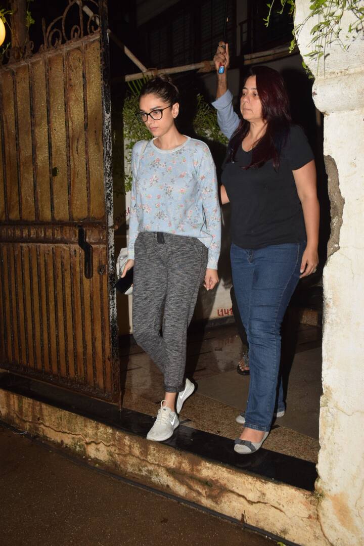 अभिनेत्री अदिति राव हैदरी को भी स्पॉट किया गया. (Photo: Manav Mangalani)