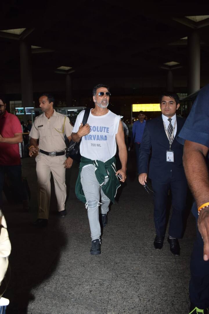 सोनाली से मुलाकात के बाद अक्षय कुमार ने अंग्रेजी अखबार हिंदुस्तान टाइम्स से बातचीत की.