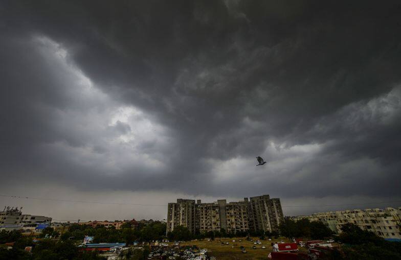 Delhi, Rajasthan and Haryana to wait for two days for rain दिल्ली, राजस्थान और हरियाणा में बारिश के लिए करना होगा दो दिन का इंतजार