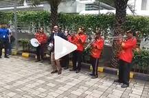 माधुरी के \'1,2,3...\' गाने पर अनिल कपूर के डांस का ये VIDEO हो रहा वायरल