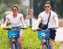 अमेरिकन ब्वॉयफ्रेंड के साथ साइकिलिंग का लुत्फ उठा रही हैं प्रियंका चोपड़ा, सामने आईं रोमांटिक तस्वीरें