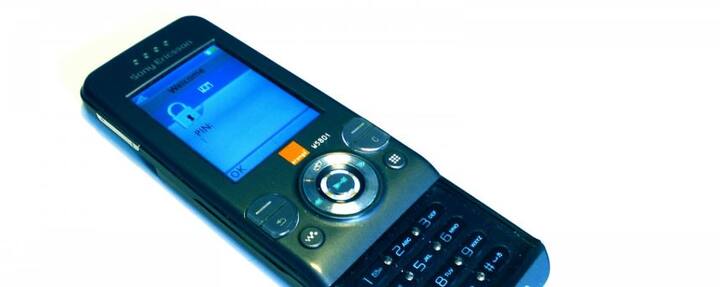 उपाध्यक्ष ने आगे कहा कि अपराधी अधिकतर कीमती वस्तु पर ही अपना हाथ साफ करते हैं. यह काम तब और आसान हो जाता है जब उसे मालूम होता है कि चोरी किया गया हर दूसरा फोन पासवर्ड से सुरक्षित नहीं है. (तस्वीर: गूगल फ्री इमेज)