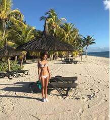 \'सत्यमेव जयते\' फेम आयशा शर्मा ने इंस्टाग्राम पर शेयर की सनबाथ की तस्वीर