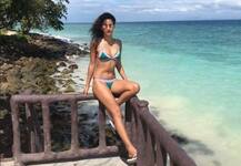 \'सत्यमेव जयते\' फेम आयशा शर्मा ने इंस्टाग्राम पर शेयर की सनबाथ की तस्वीर