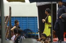 मुंबई में एड शूट करने पहुंचीं प्रिया प्रकाश, पोज देने के मूड में नहीं दिखीं