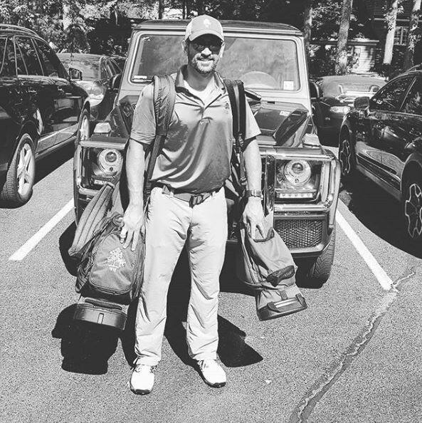 फिजिशियन जॉन ग्लॉस्टर ने बताया था कि धोनी ऐसे क्रिकेटर हैं जो बिना ब्रेक लिए लगातार क्रिकेट के सभी फॉर्मेट खेल सकते हैं. (तस्वीर: इंस्टाग्राम)